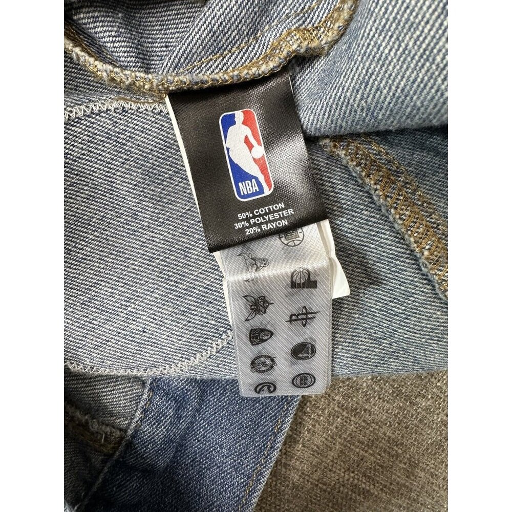 NBA Global Stores Mens Blue Denim Jacket Size Medium Team Stitched Logo Patches - Picture 13 of 14
